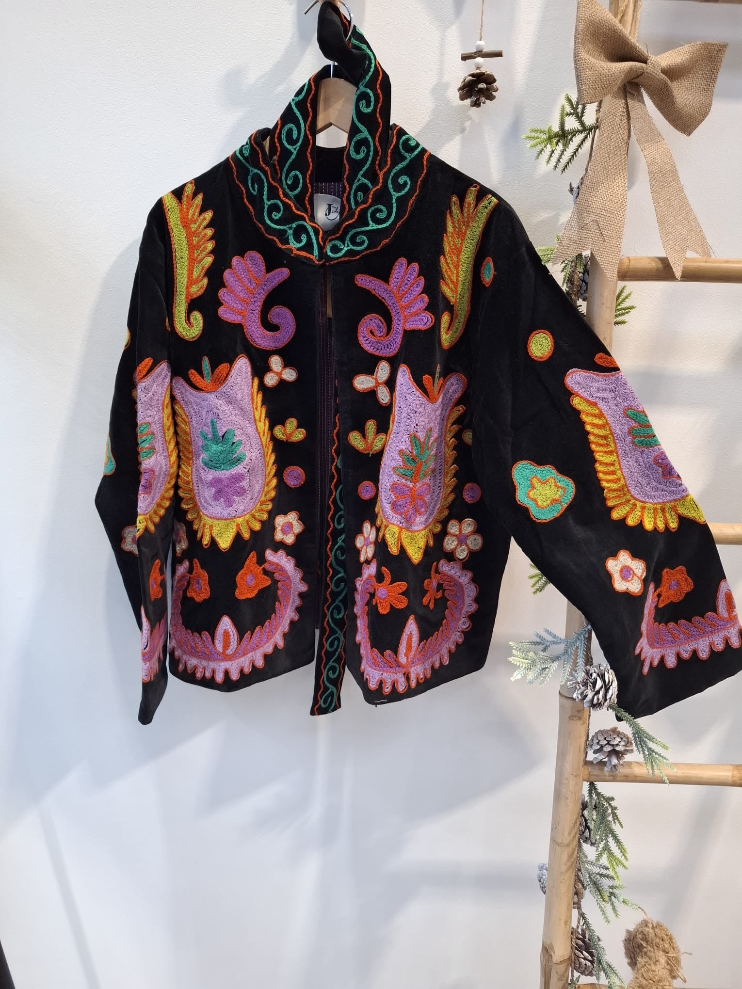 Veste brodée