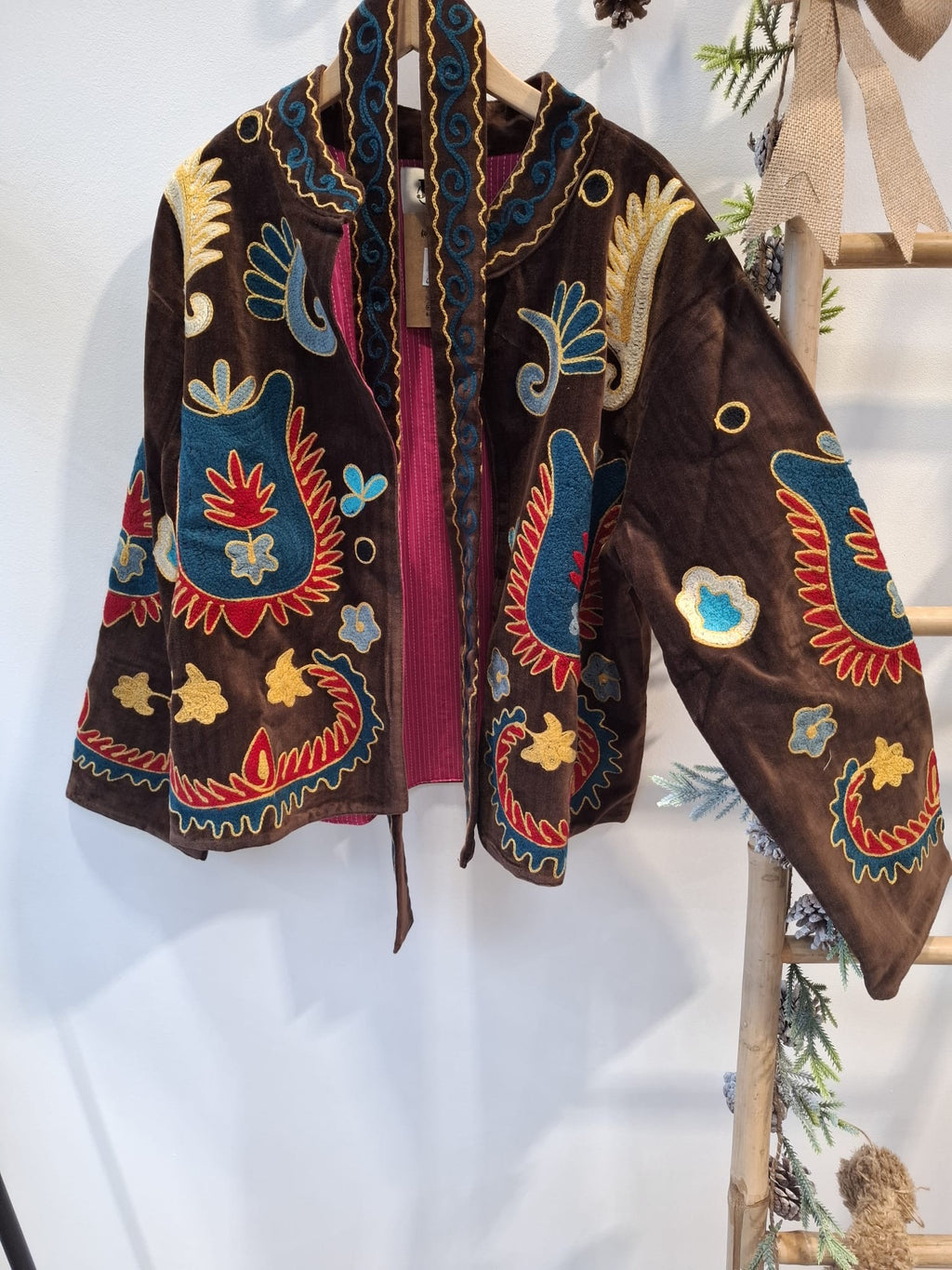 Veste brodée