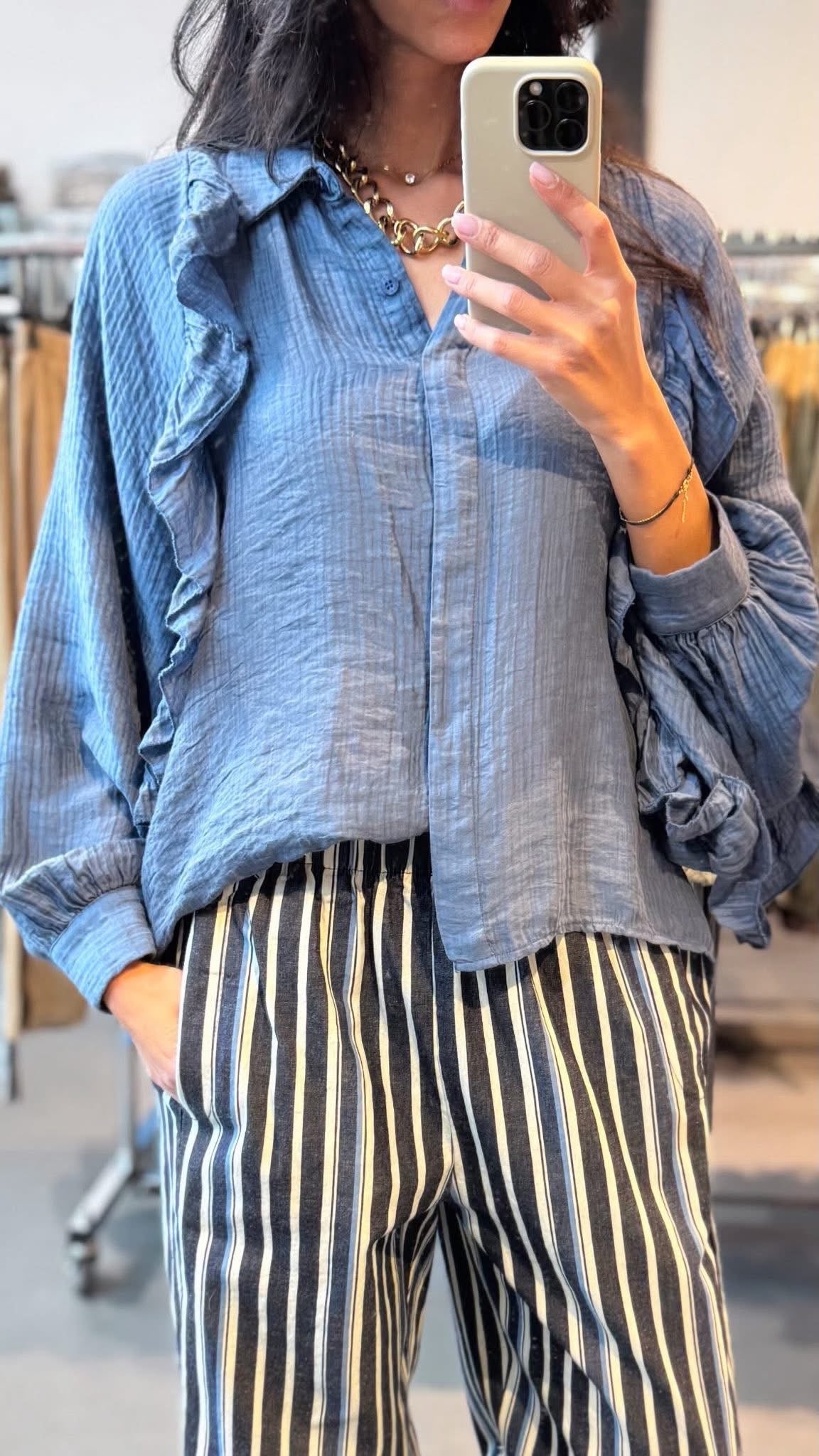 Chemise à volant